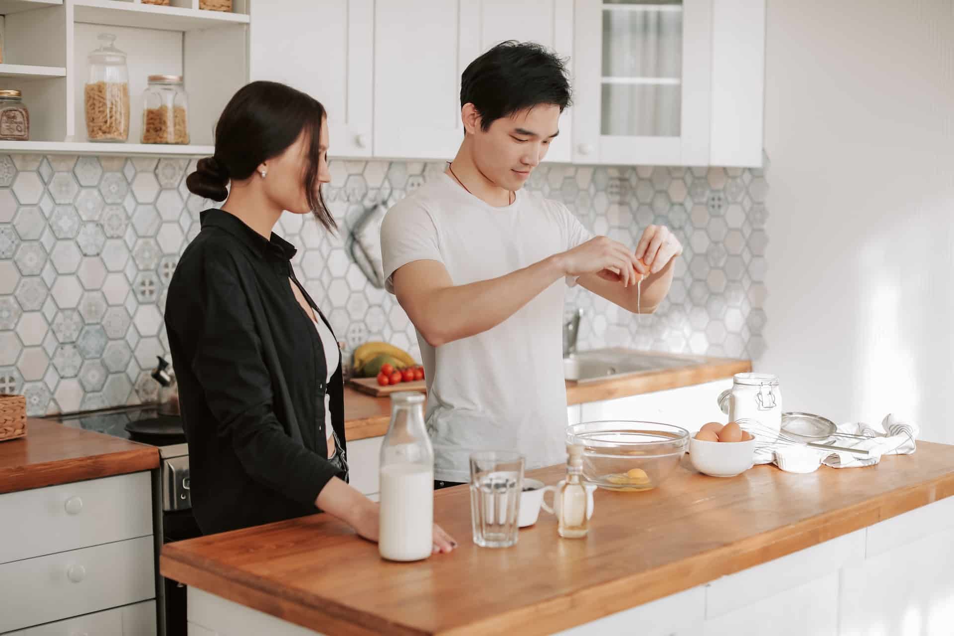 couple's cooking together as a Hobby